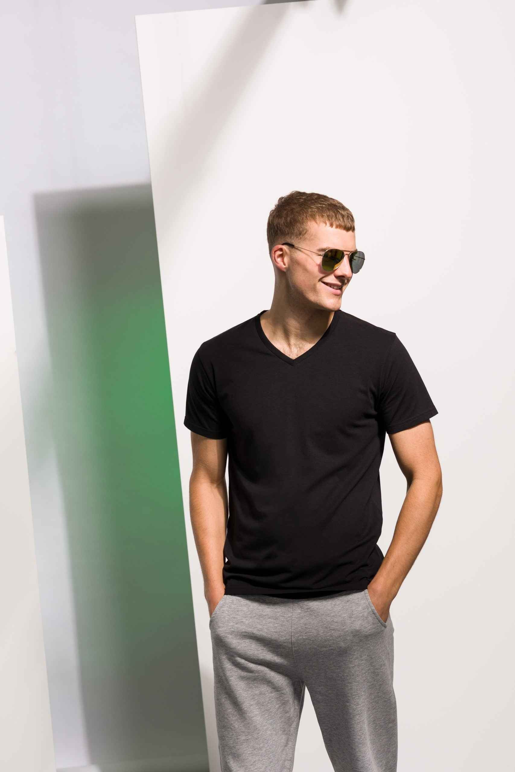 Skinnifit Mens S/S V-neck Feel Good Stretch T-Shirt