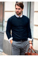 Load image into Gallery viewer, Nimbus Mens Richmond Jumper
