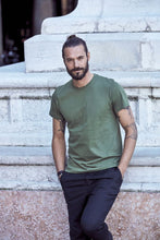 Load image into Gallery viewer, Clique Mens Basic T-Shirt
